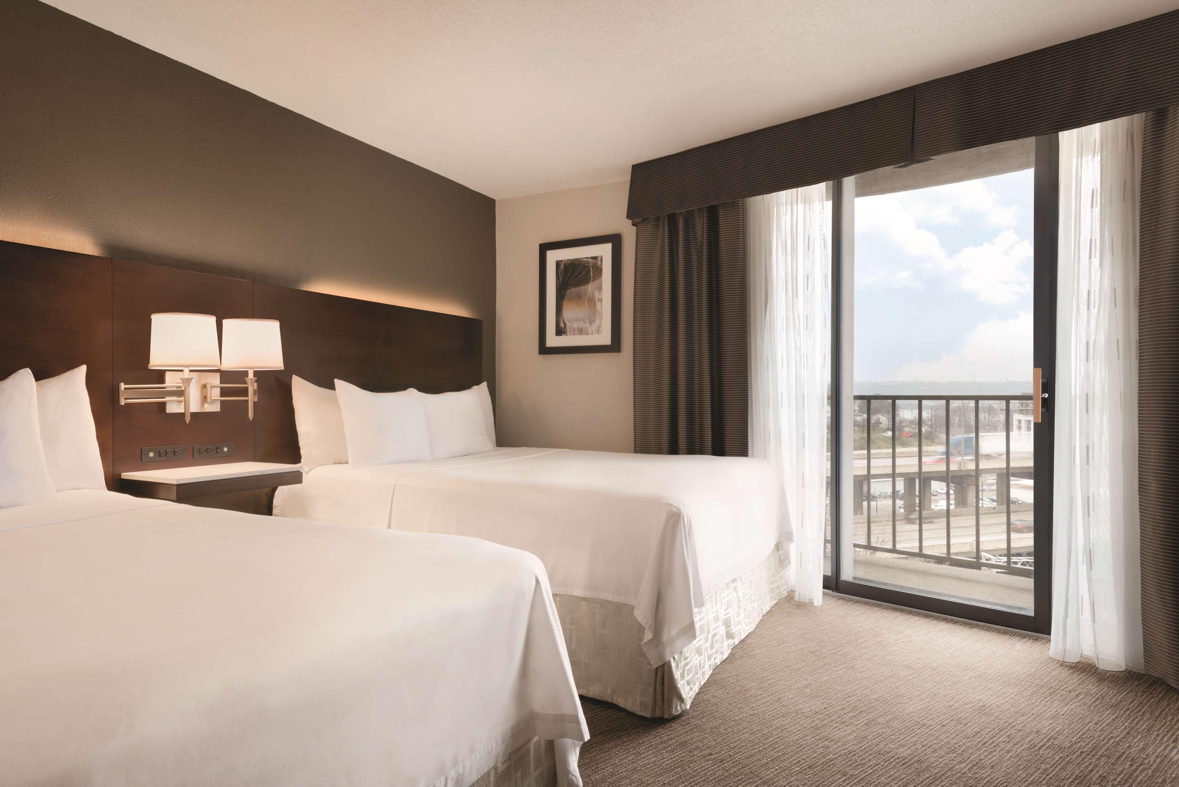 Radisson Cincinnati Riverfront酒店