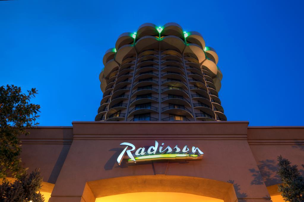 Radisson Cincinnati Riverfront酒店
